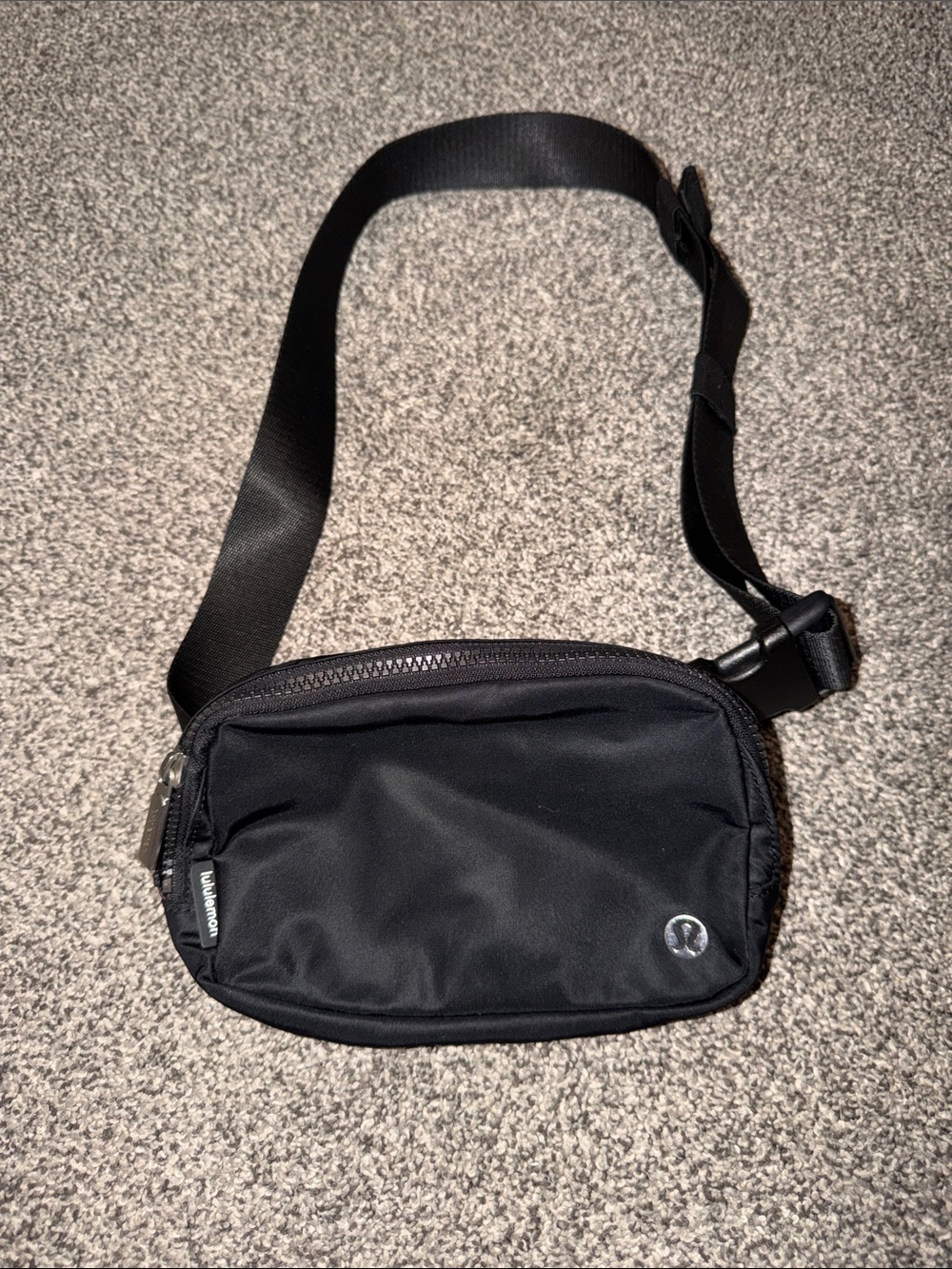 lululemon athletica Black Compact Sling Belt Bag
